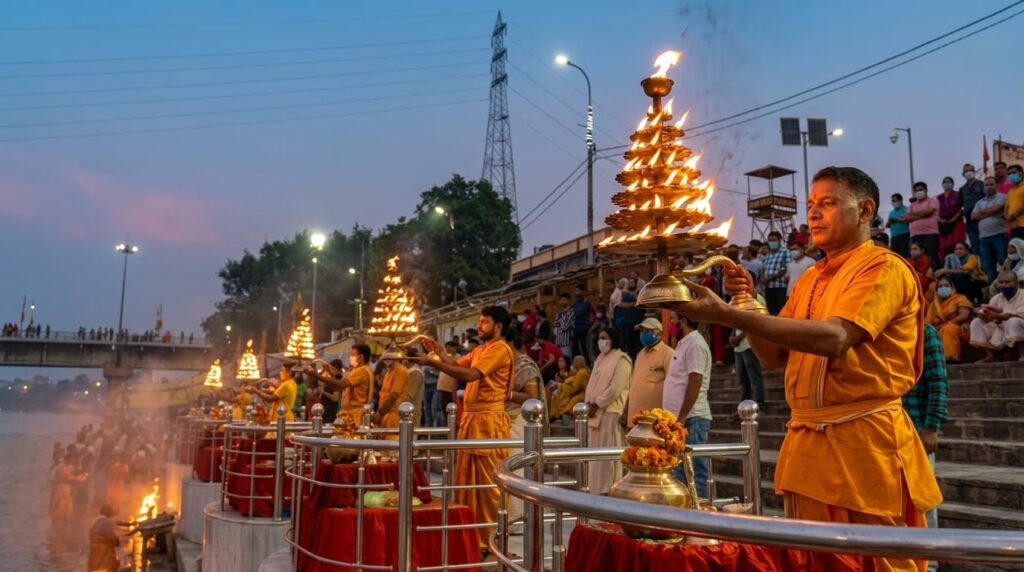 Ganga Aarti in Ayodhya, Ayodhya Tour, Travel in Ayodhya, Ayodhya Tour Guide